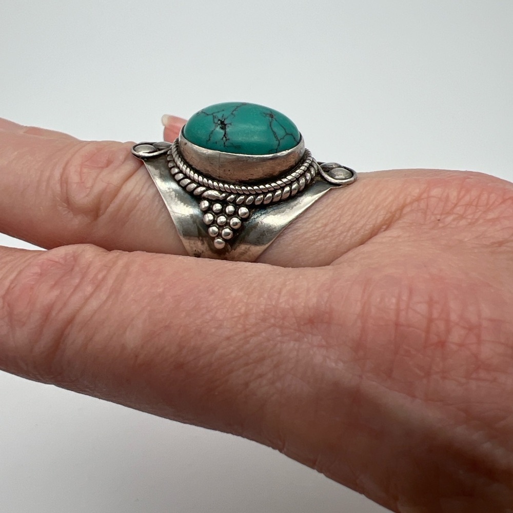 Artisan 925 Silver Ring with Turquoise Stone, Size 8 - Picture 13 of 15
